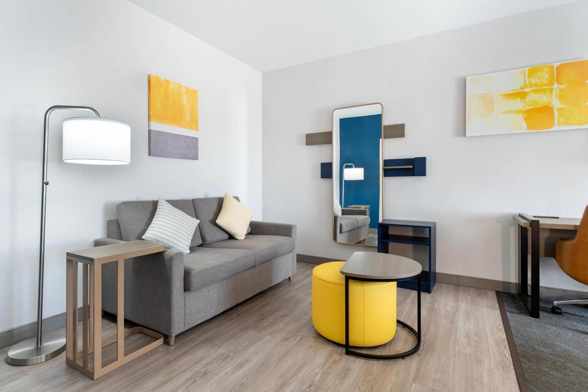 Comfort & - Area 3*